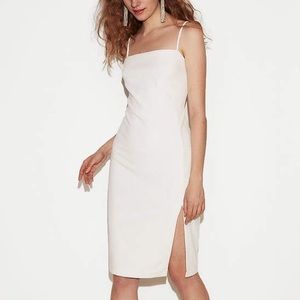 EXPRESS MIDI DRESS WITH SLIT *NEW*